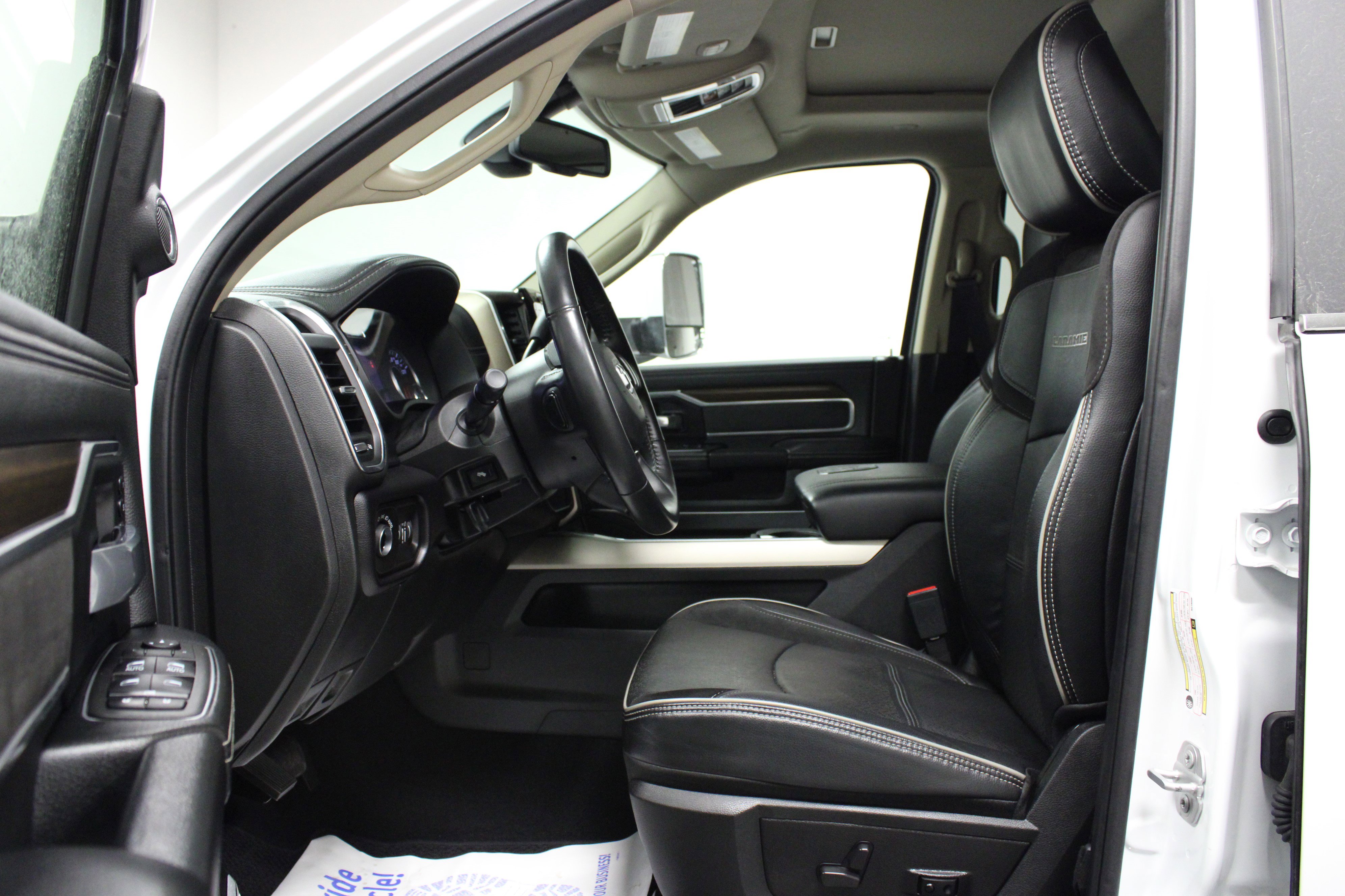 Used 2022 RAM 2500 Laramie image 10