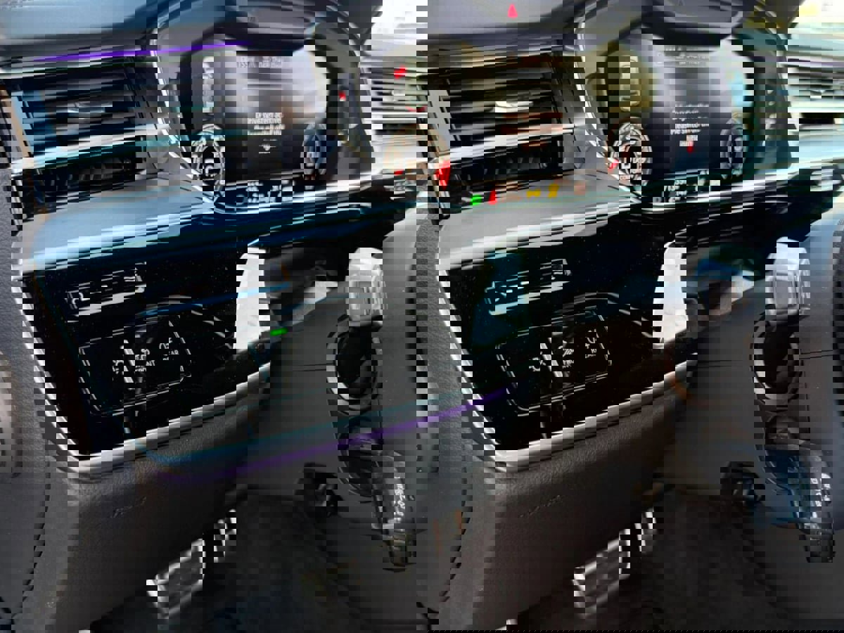 Used 2021 Audi S8 L w/ S8 Executive Package image 53