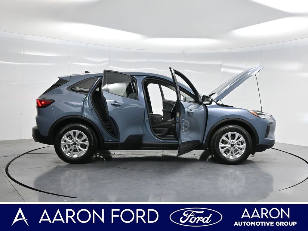 Used 2025 Ford Escape Active image 4