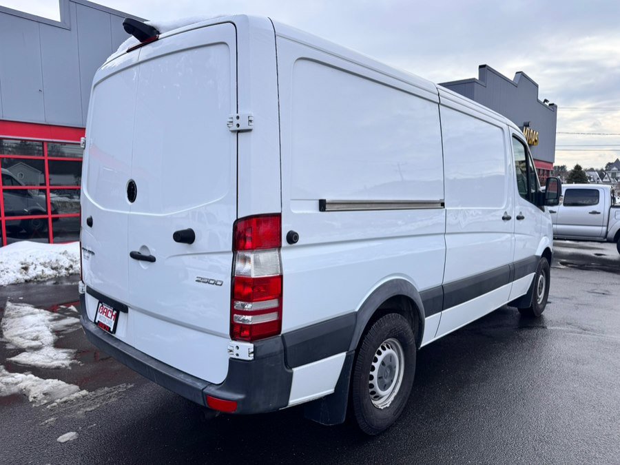 Used 2017 Mercedes-Benz Sprinter 2500 image 7