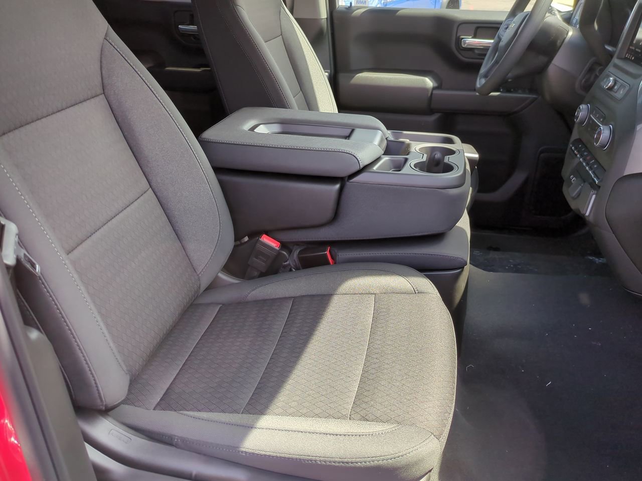 New 2025 Chevrolet Silverado 1500 Custom image 27