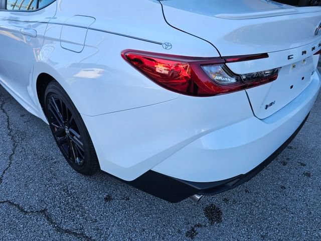 Used 2026 Toyota Camry SE FWD image 13