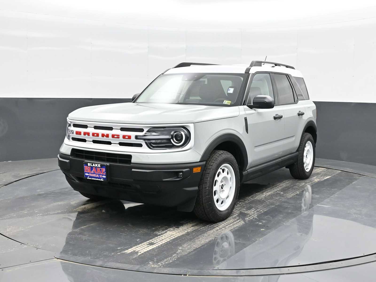 New 2024 Ford Bronco Sport Heritage w/ Heritage Convenience Package image 3