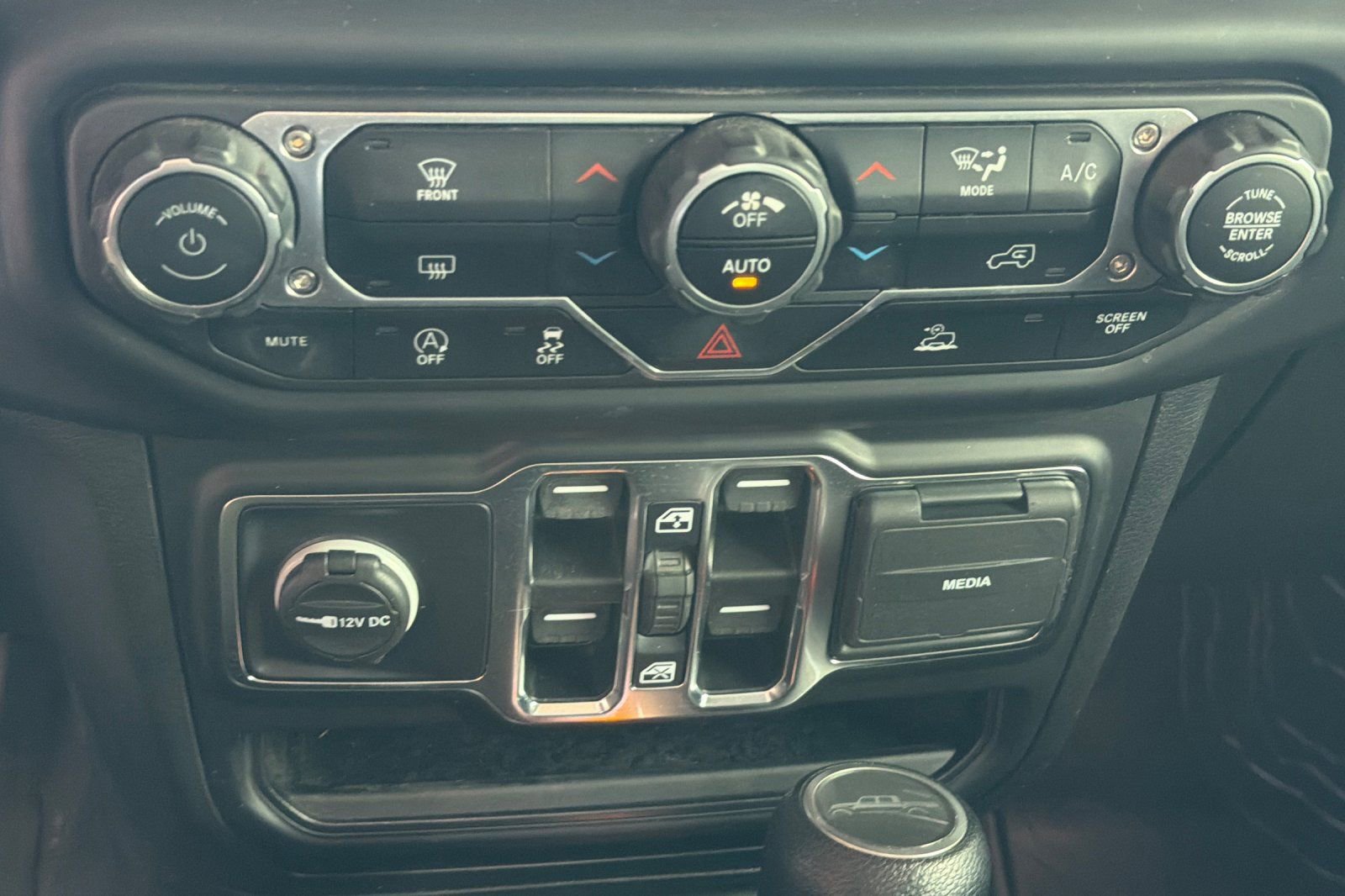 Used 2022 Jeep Gladiator Sport AWD/4WD image 28