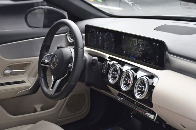 Used 2022 Mercedes-Benz A 220 image 31