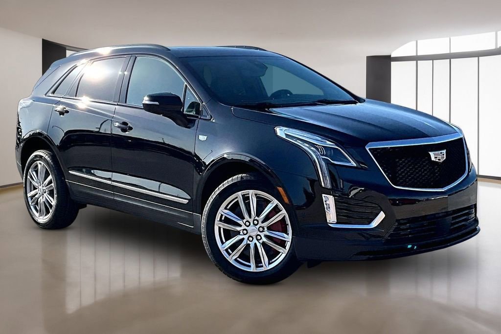 New 2026 Cadillac XT5 Sportv w/ LPO, Floor Liner Package AWD/4WD image 2