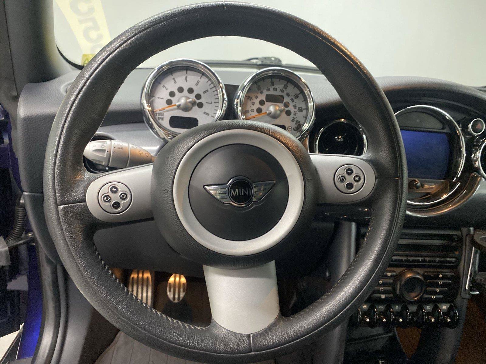 Used 2005 MINI Cooper S FWD image 15