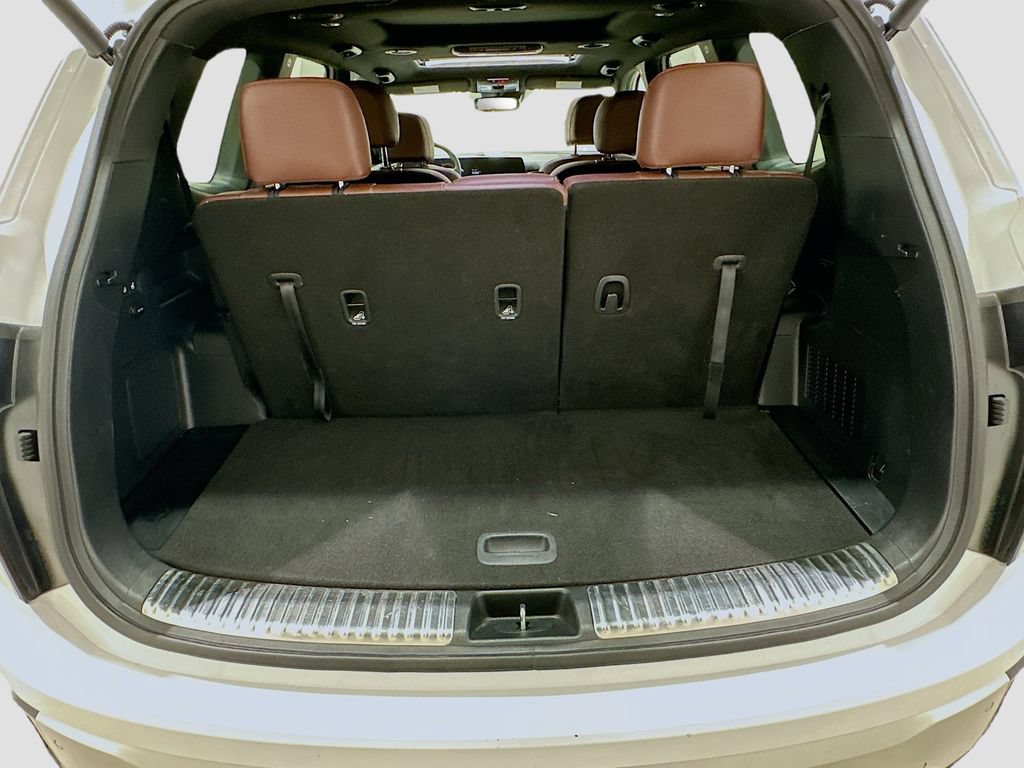 Used 2024 Kia Telluride SX w/ Towing Package FWD image 25