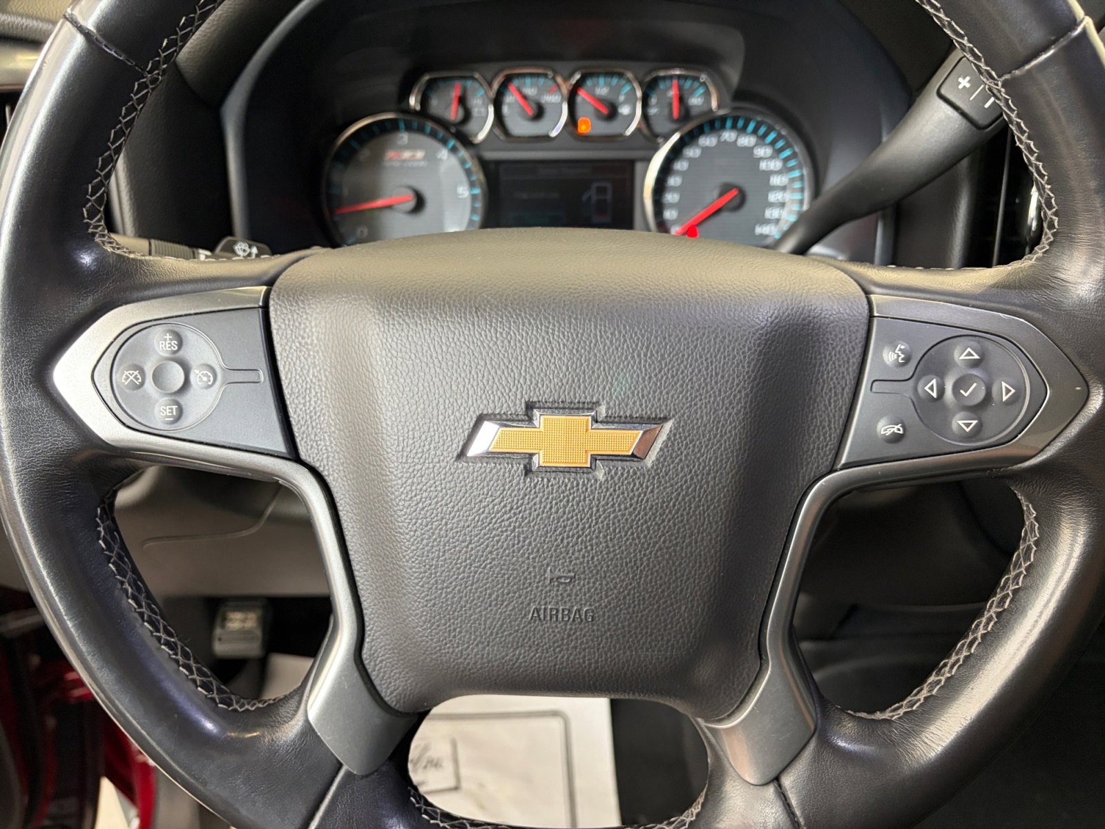Used 2018 Chevrolet Silverado 1500 LT w/ All Star Edition image 22