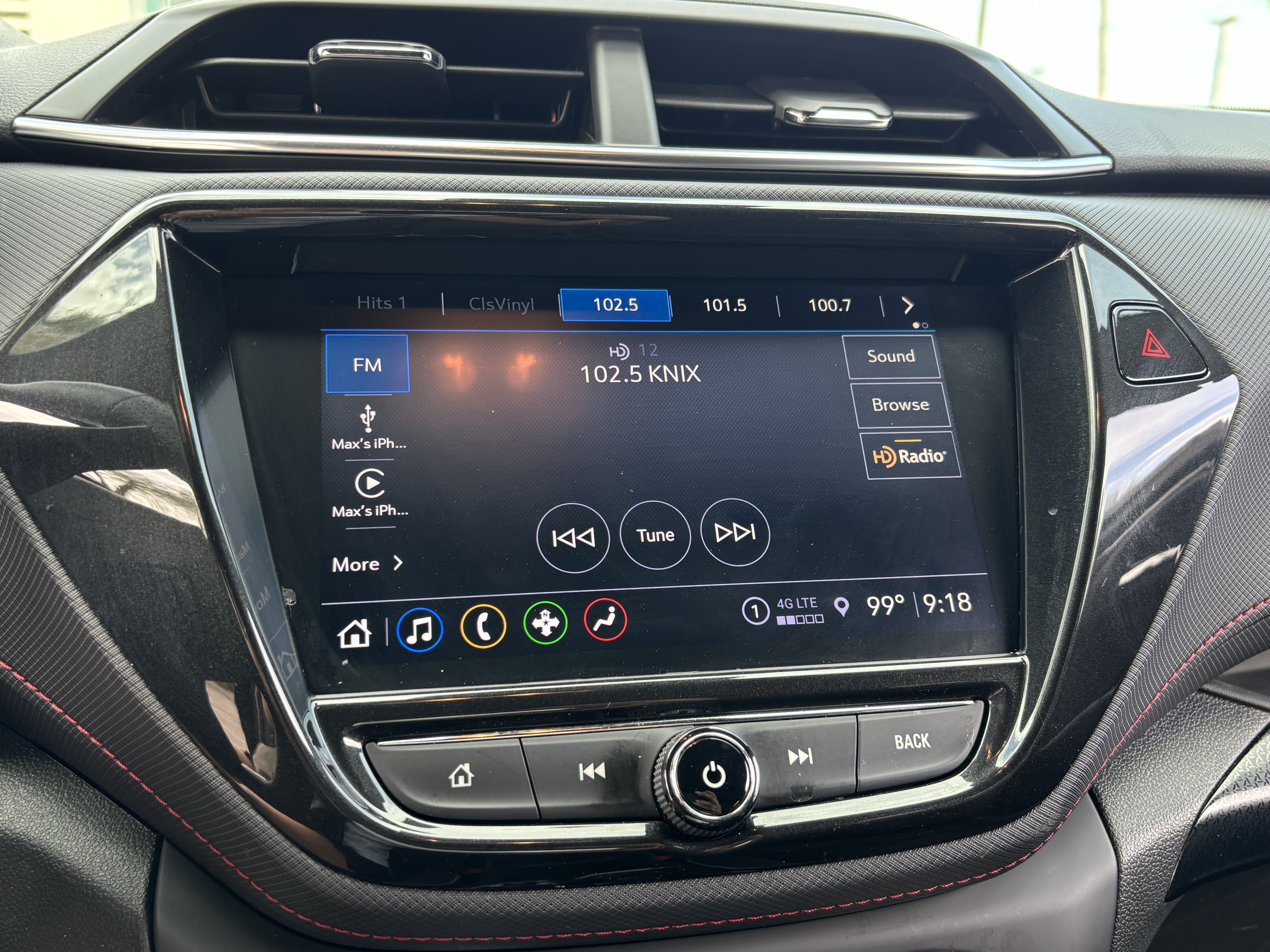 Used 2022 Chevrolet TrailBlazer RS w/ Technology Package FWD image 21