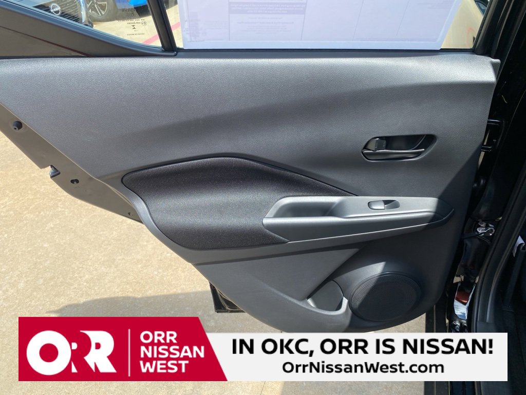 New 2025 Nissan Kicks Play S image 14