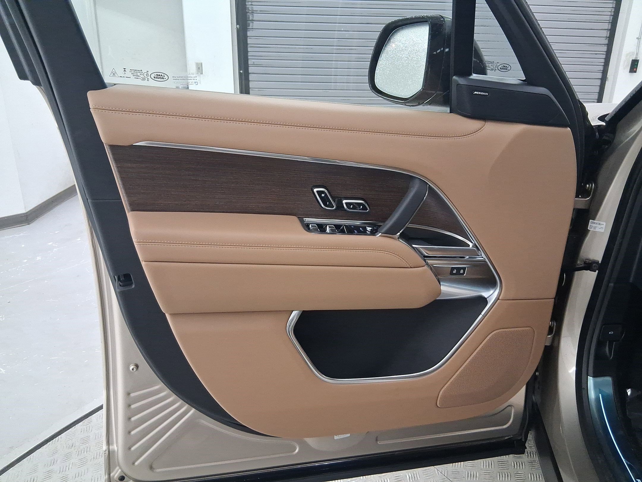 New 2026 Land Rover Range Rover SE image 20