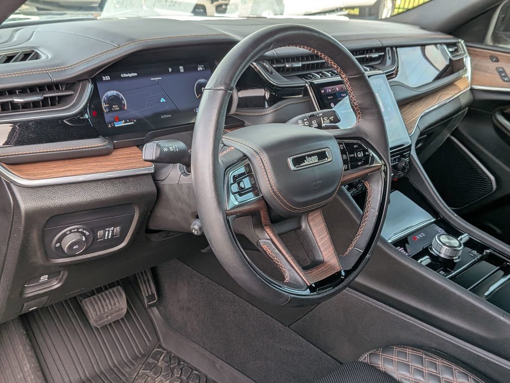 Used 2023 Jeep Grand Cherokee Summit w/ Rear Seat Video Group I AWD/4WD image 33