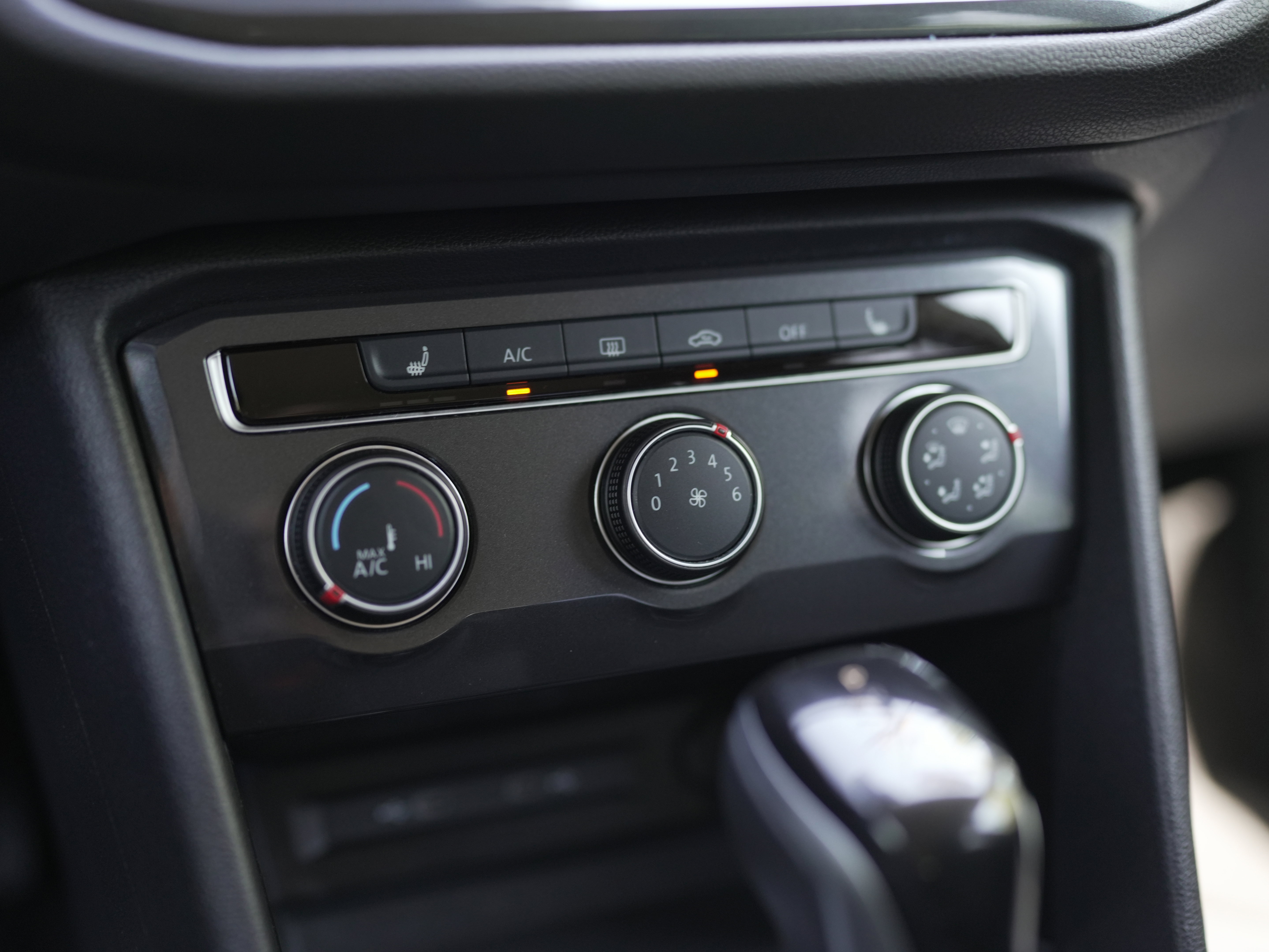 Certified 2024 Volkswagen Tiguan S image 16