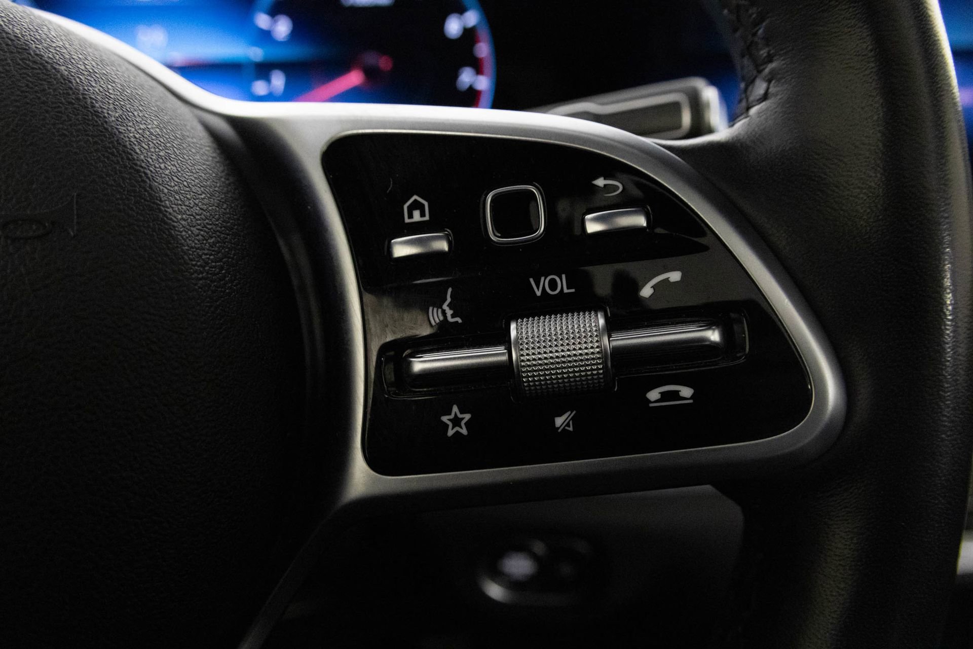 Used 2022 Mercedes-Benz GLS 450 4MATIC image 28