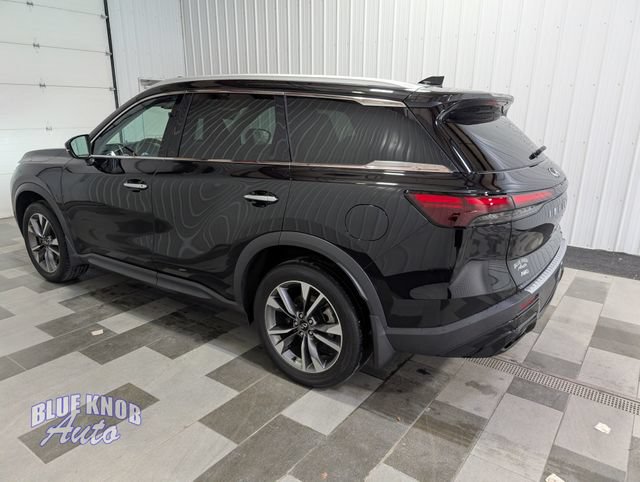 Used 2023 INFINITI QX60 Luxe w/ Cargo Package AWD/4WD image 2