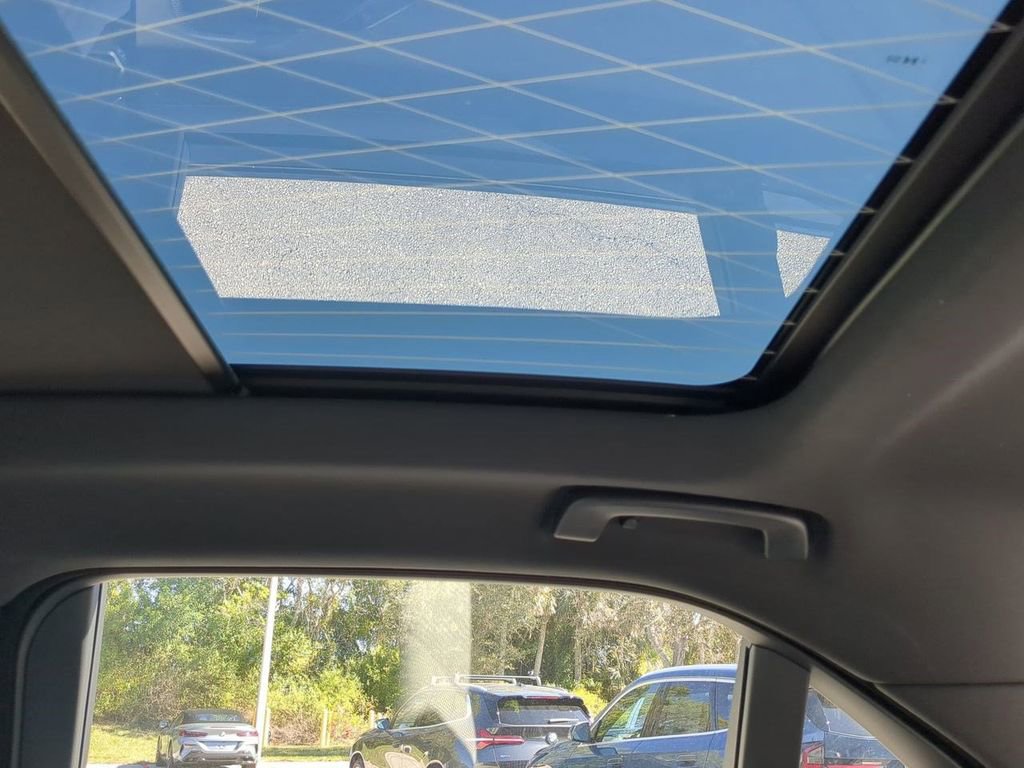 New 2026 BMW 740i w/ Premium Package image 20