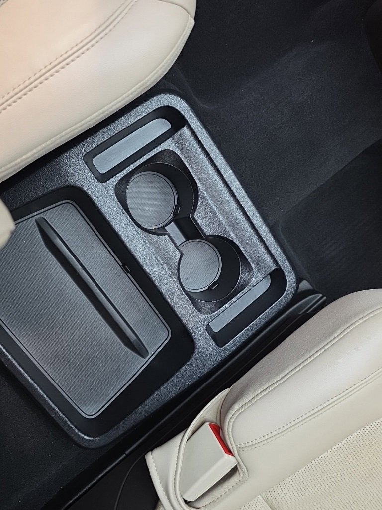 Used 2020 Ford Explorer Platinum w/ Premium Technology Package image 17