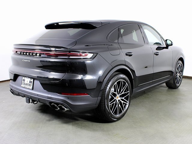 New 2025 Porsche Cayenne Coupe image 7