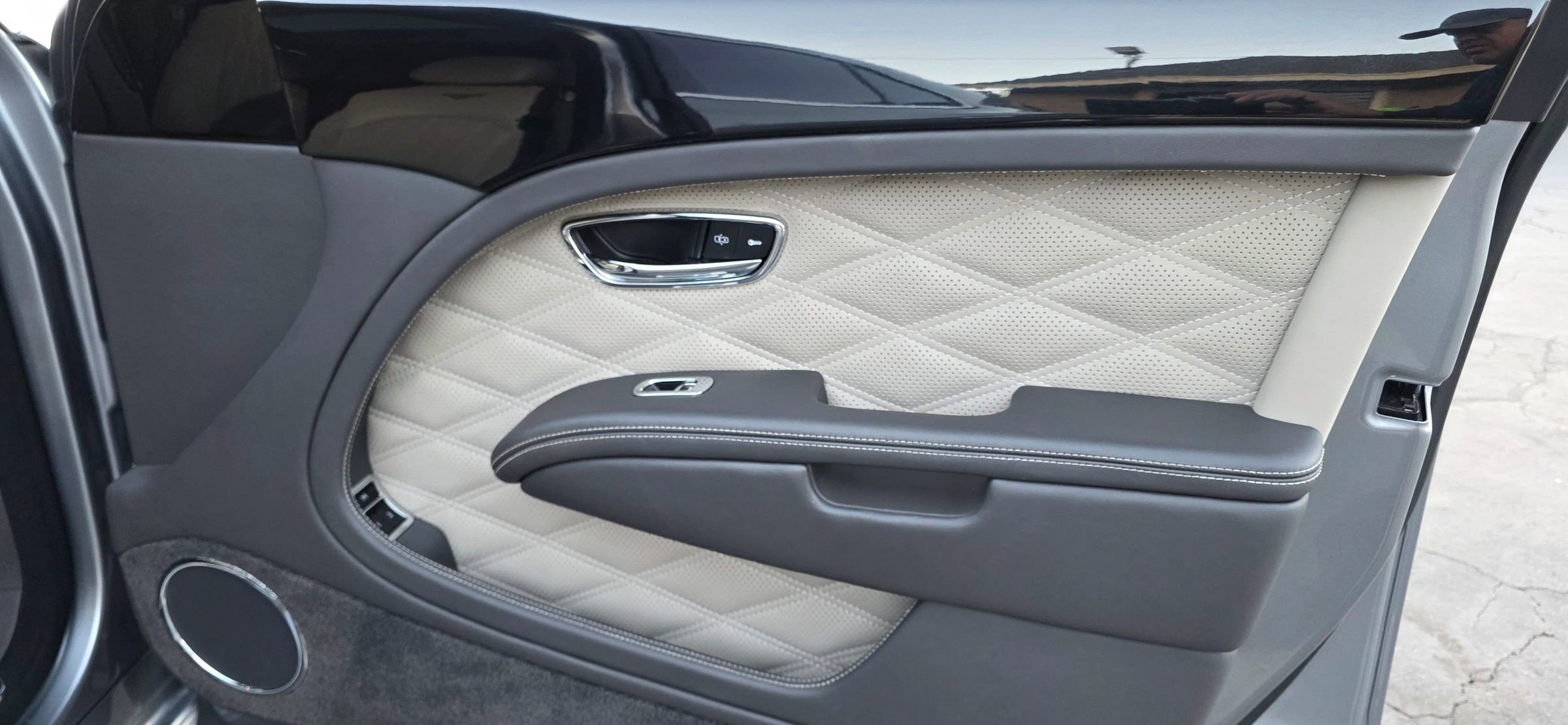Used 2020 Bentley Mulsanne image 30
