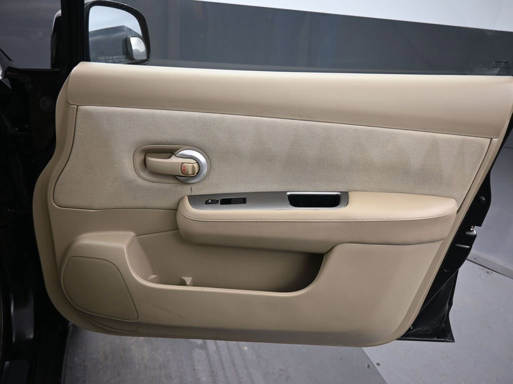 Used 2007 Nissan Versa 1.8 S w/ PWR Pkg image 27