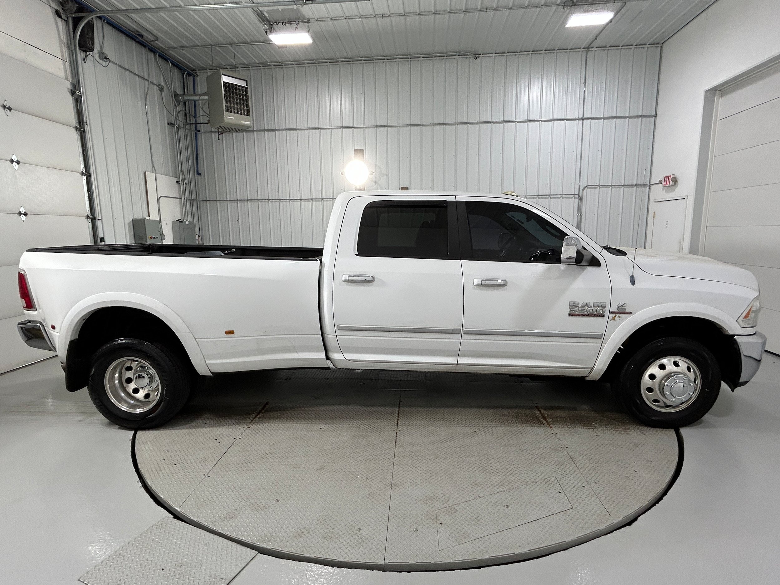 Used 2013 RAM 3500 Laramie RWD image 34