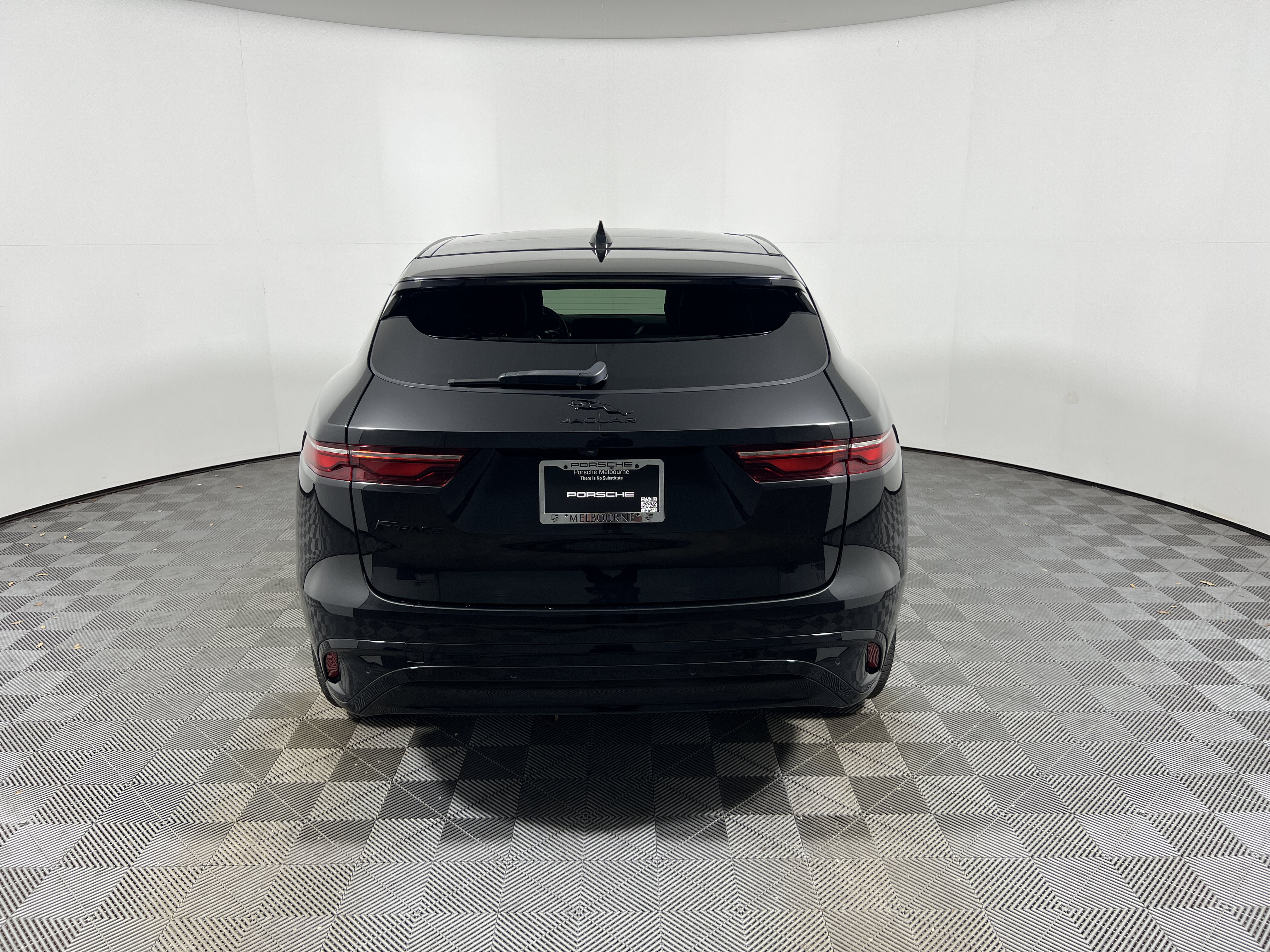 Used 2022 Jaguar F-PACE S AWD/4WD image 4
