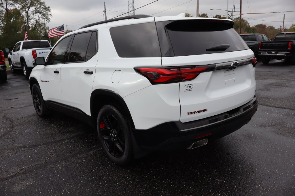 Used 2022 Chevrolet Traverse Premier w/ Redline Edition AWD/4WD image 3