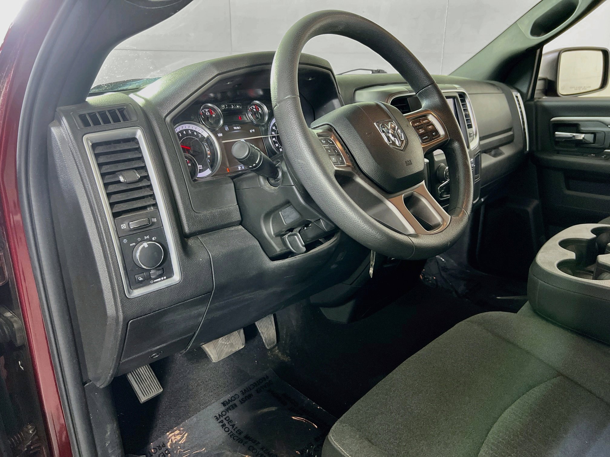 Used 2022 RAM 1500 Classic Warlock w/ Electronics Group AWD/4WD image 9