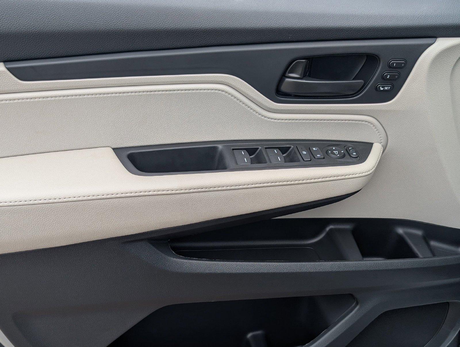 New 2026 Honda Odyssey EX-L image 11