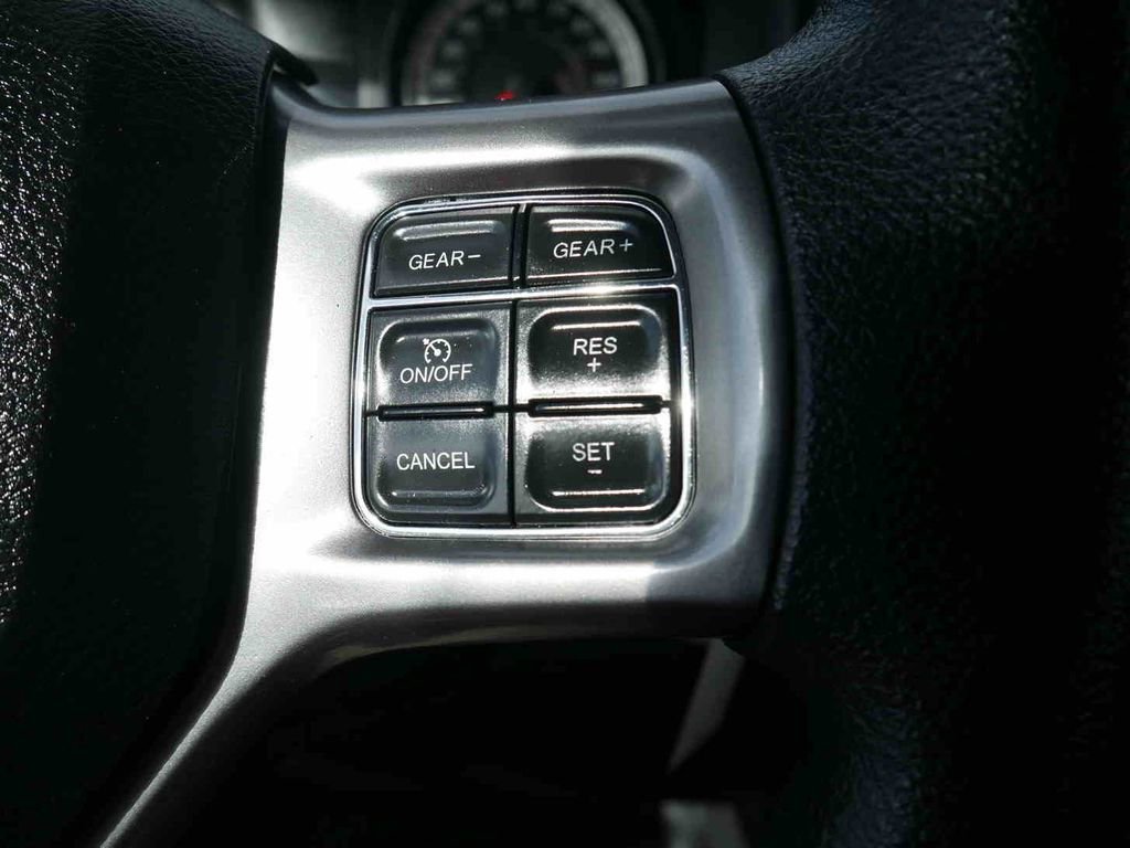 Certified 2021 RAM 1500 Classic SLT image 29