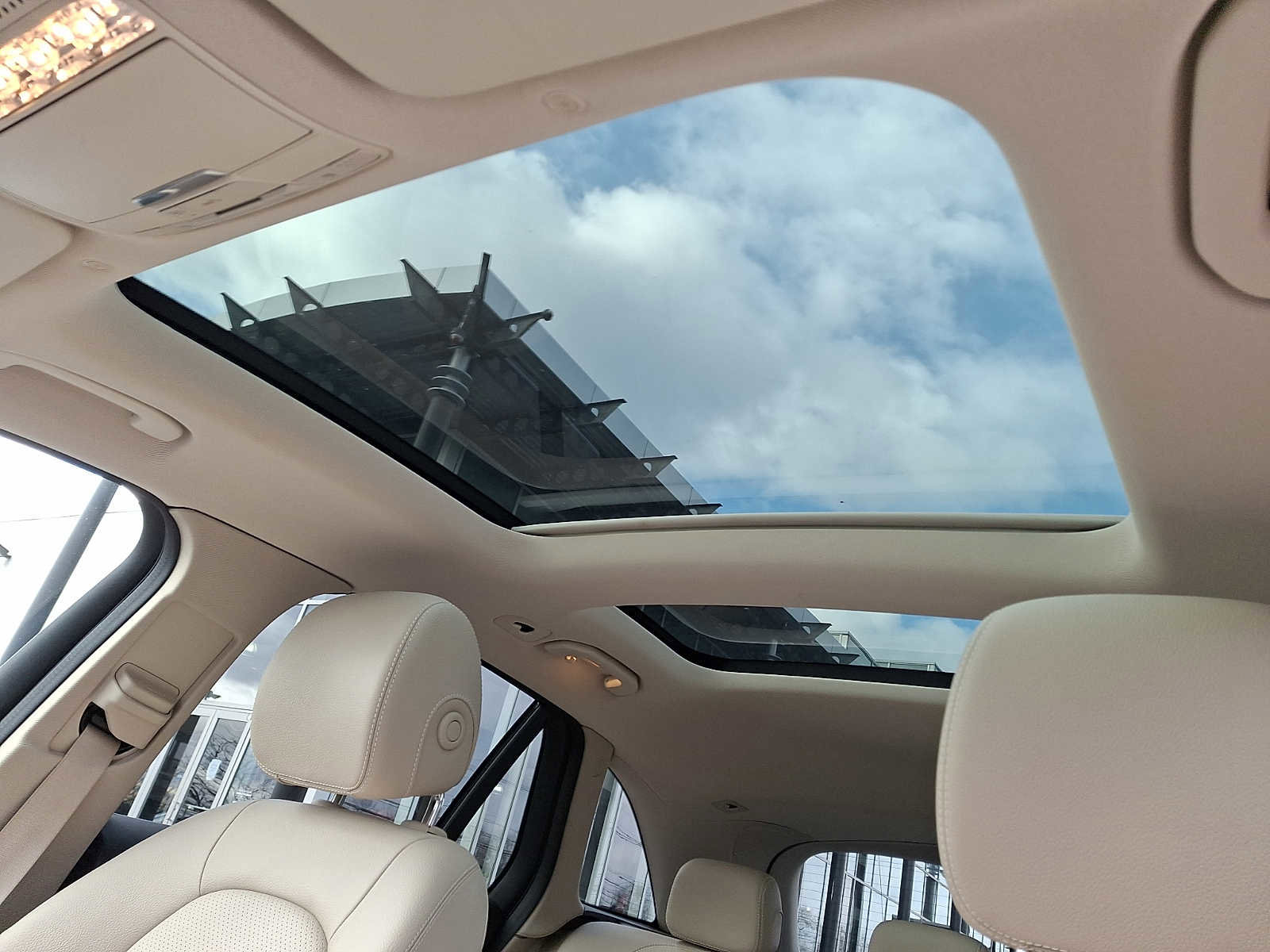 Certified 2022 Mercedes-Benz GLC 300 4MATIC image 11