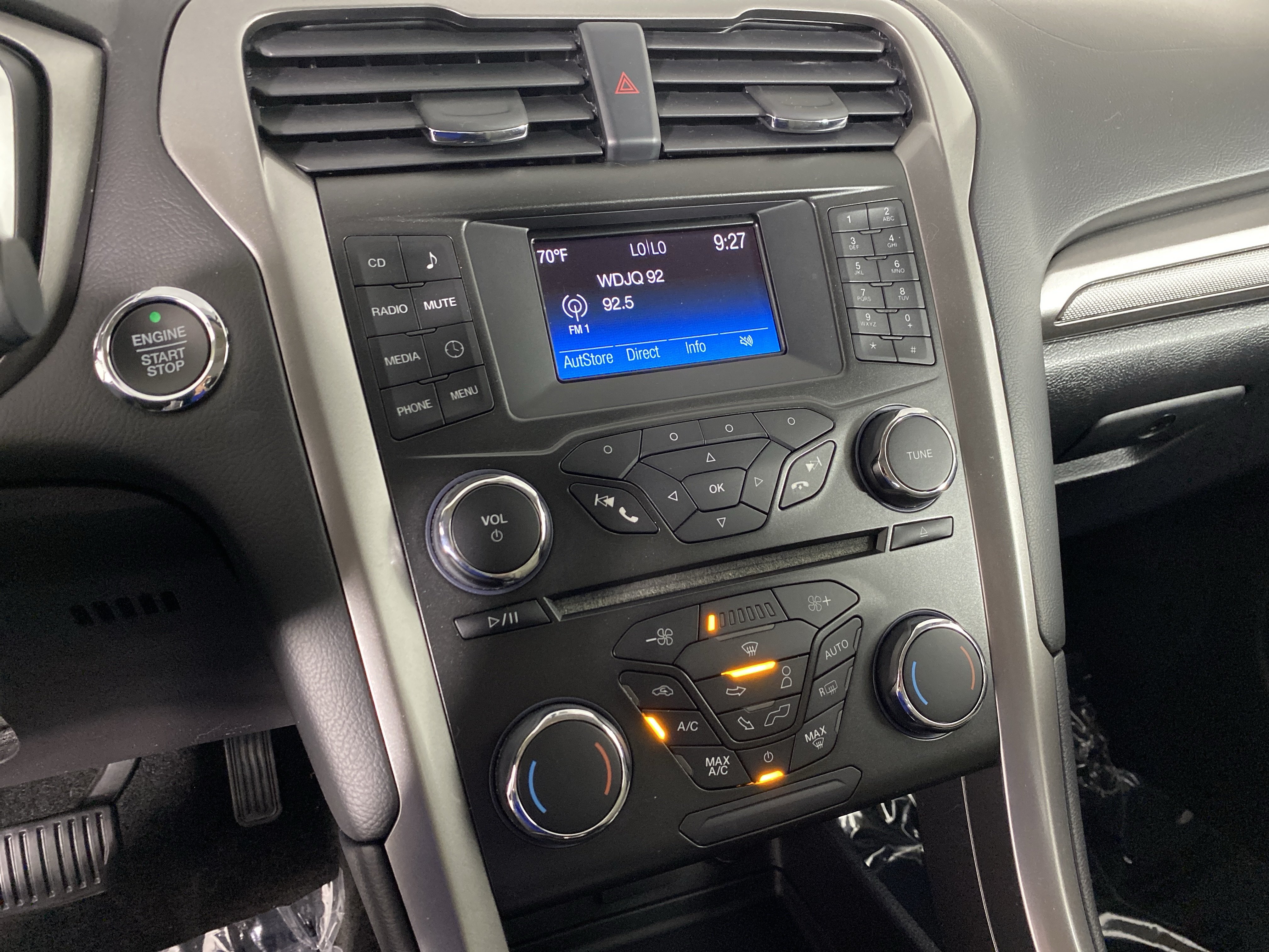 Used 2018 Ford Fusion S FWD image 27