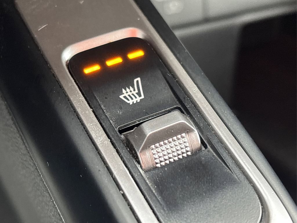 Certified 2022 Kia Sorento S w/ Panoramic Sunroof Package image 32