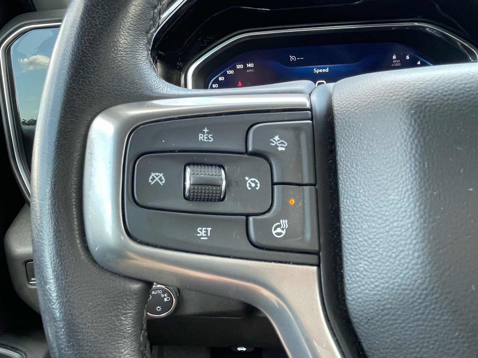 Used 2022 Chevrolet Silverado 1500 LT w/ Protection Package image 7