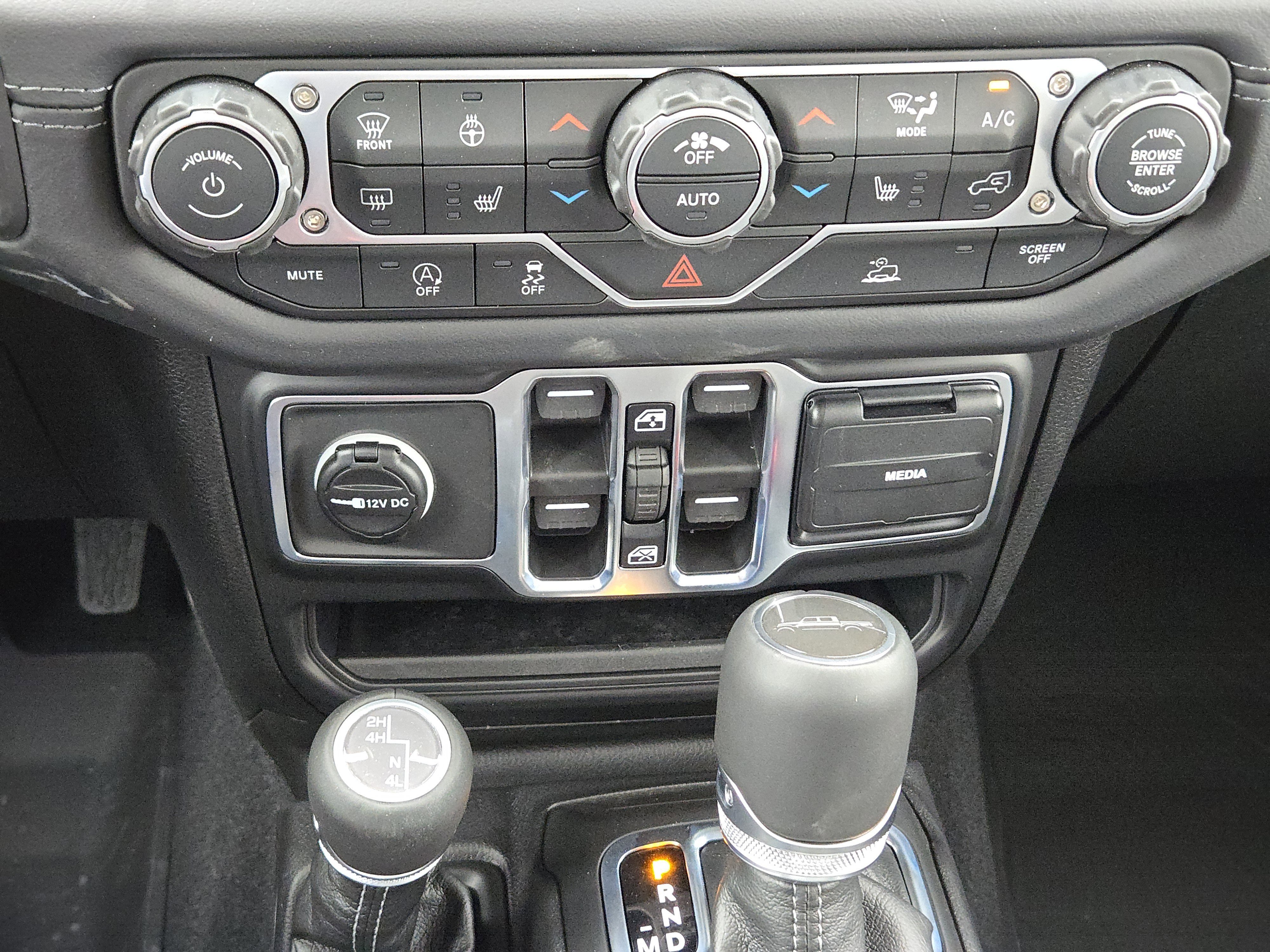 New 2026 Jeep Gladiator Sport image 16