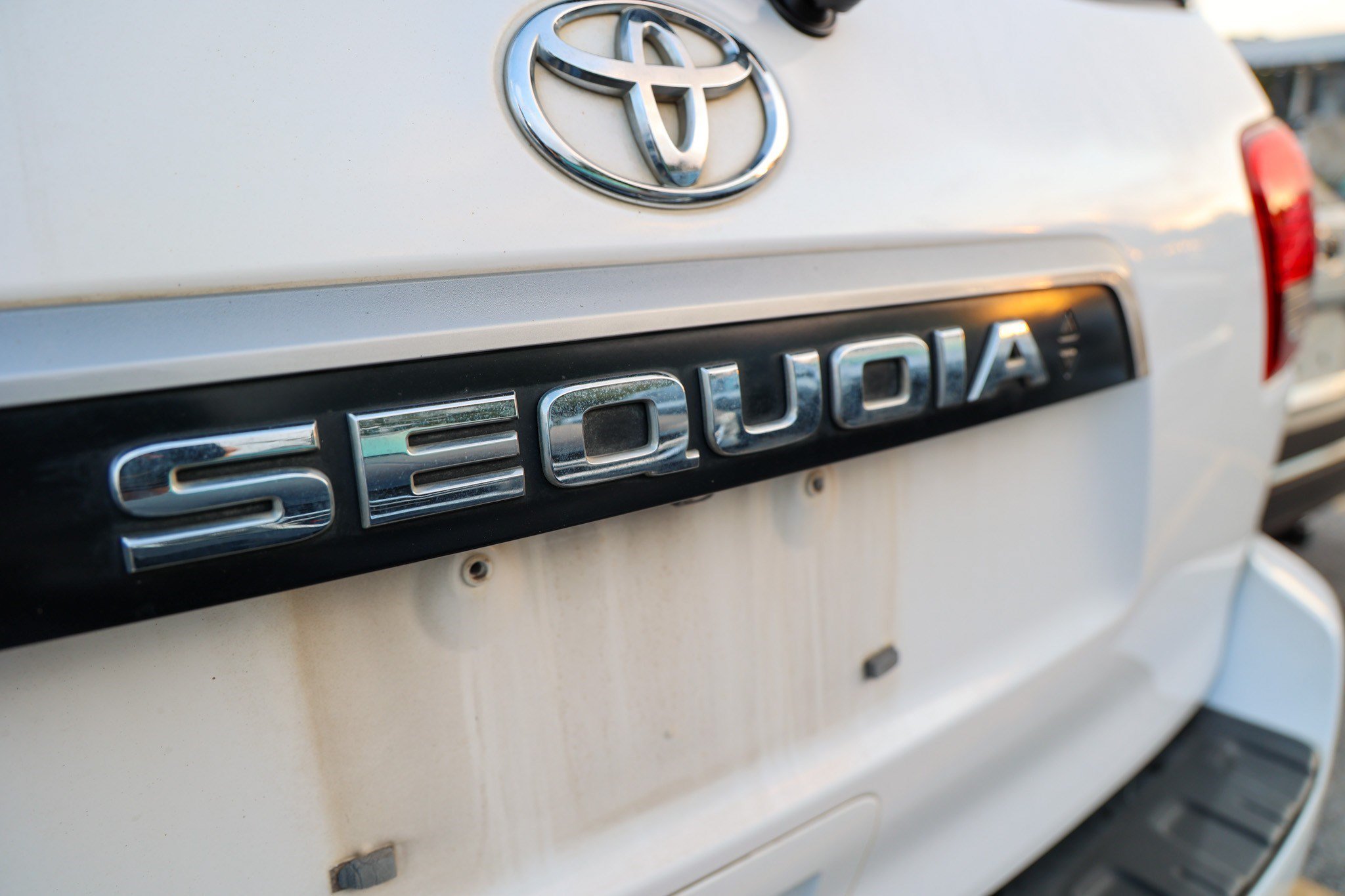 Used 2020 Toyota Sequoia Limited w/ Safety & Convenience Package AWD/4WD image 12