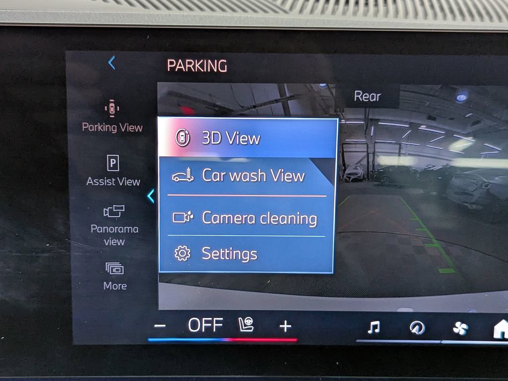 Used 2025 BMW i5 xDrive40 w/ M Sport Package AWD/4WD image 26