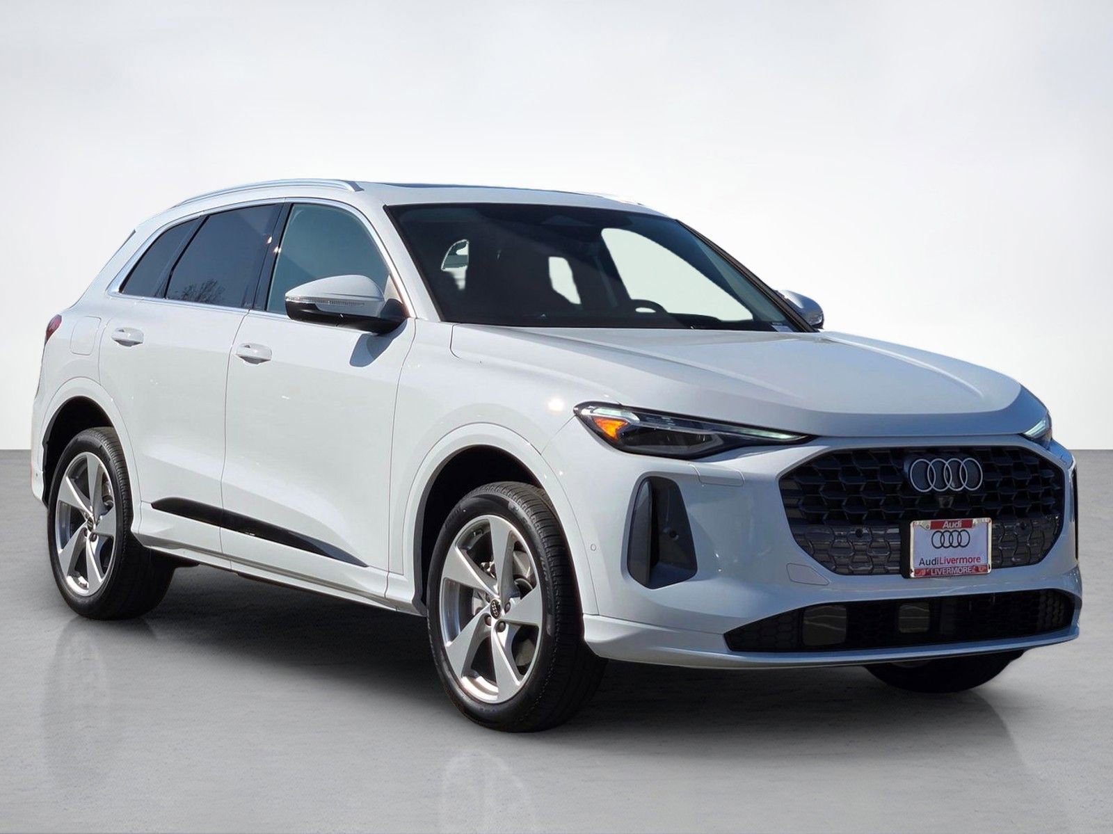 New 2025 Audi Q5 Premium Plus AWD/4WD image 8
