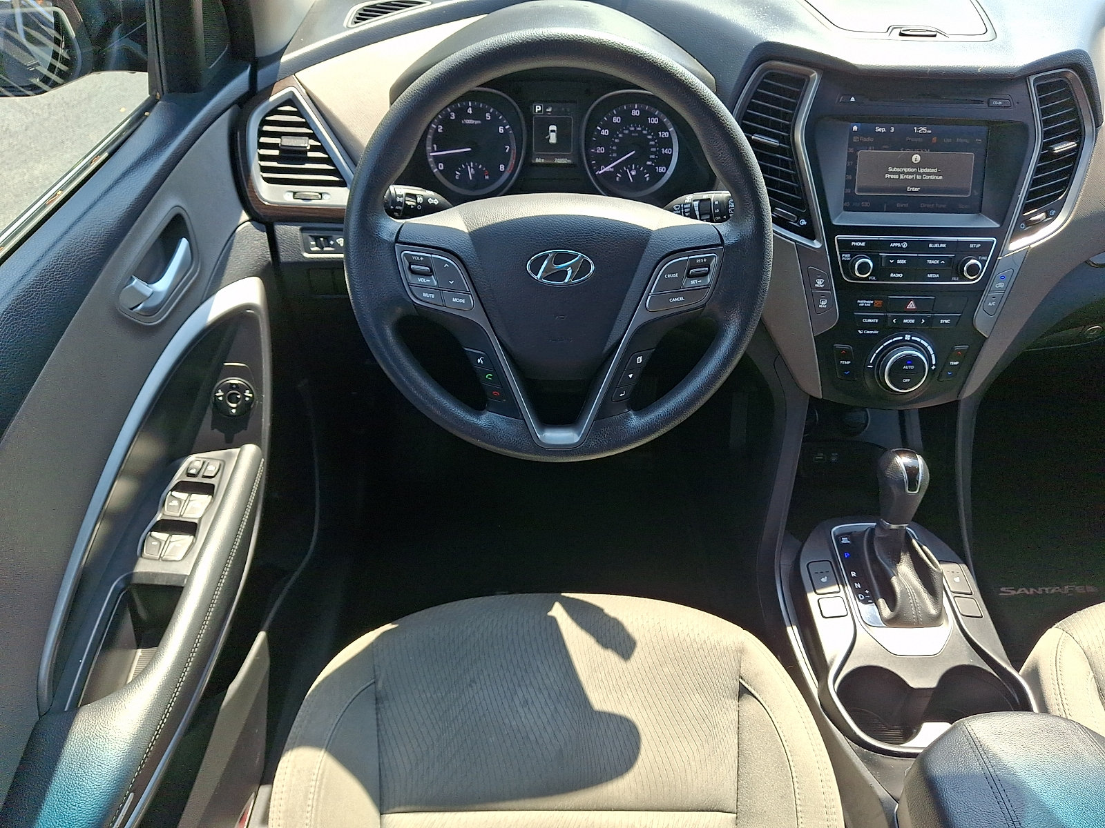 Used 2018 Hyundai Santa Fe Sport w/ 2.4L Value Package 02 FWD image 12