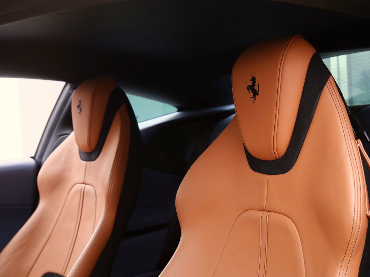 Used 2022 Ferrari Roma image 15