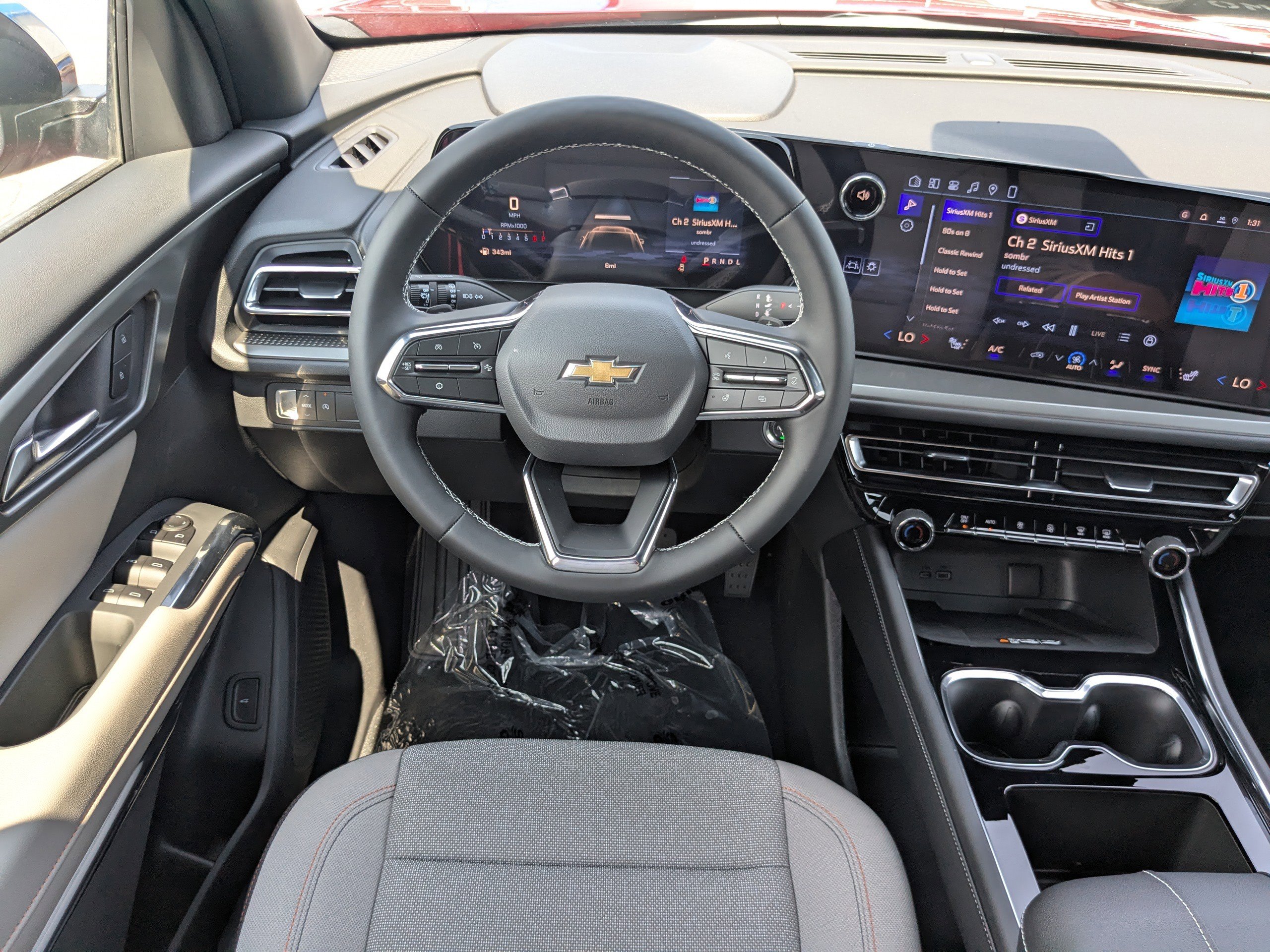 New 2026 Chevrolet Traverse LT image 4