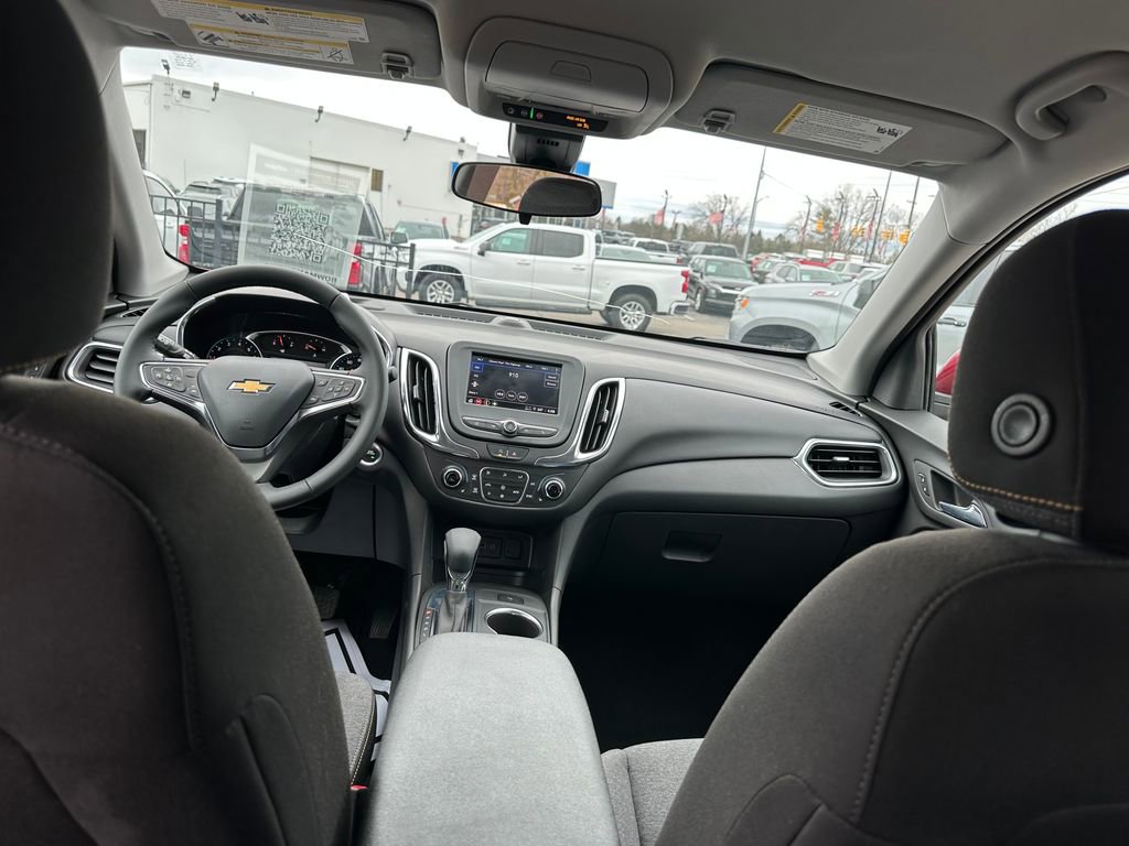 Used 2024 Chevrolet Equinox LT FWD image 26