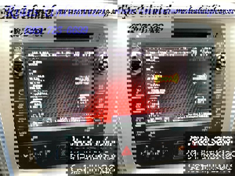 Used 2013 GMC Acadia Denali AWD/4WD image 21