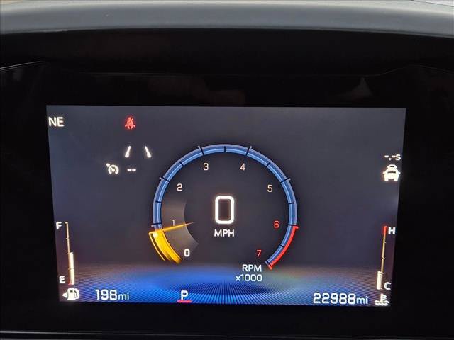 Used 2025 Chevrolet Trax LT FWD image 14