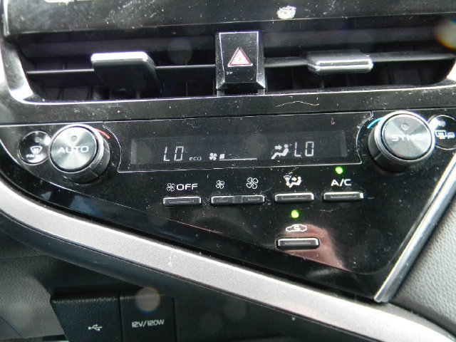 Certified 2024 Toyota Camry SE w/ Cold Weather Package FWD image 13