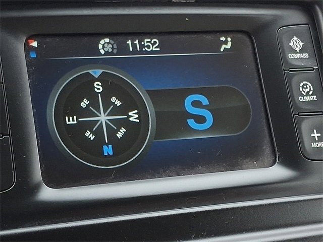 Used 2015 Chrysler 200 Limited w/ Convenience Group image 25