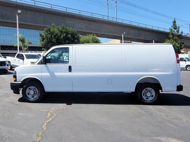 New 2026 Chevrolet Express 2500 Extended w/ Communications Package RWD image 5