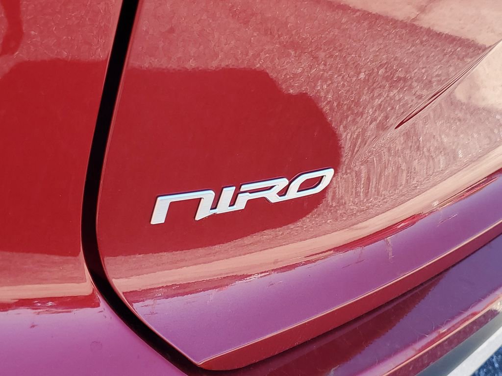 Used 2023 Kia Niro EX FWD image 27