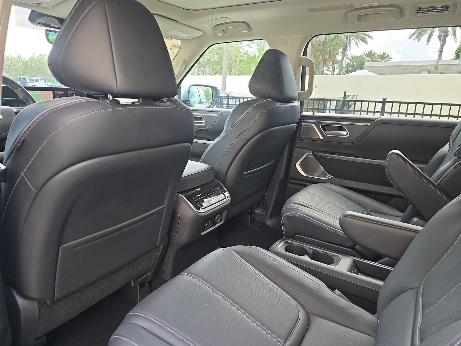 Certified 2025 INFINITI QX80 Sensory AWD/4WD image 12